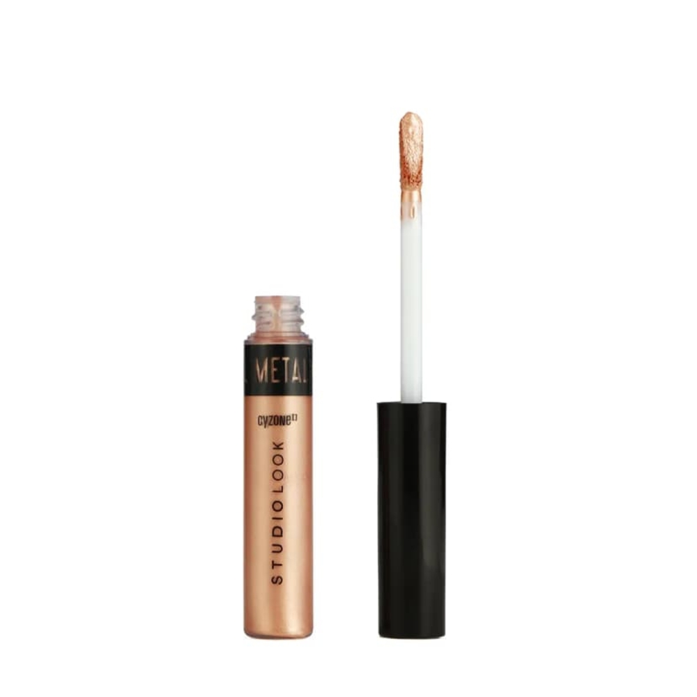 Gold Shimmer Eyeshadow Makeup